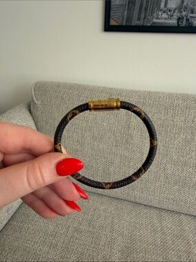 Logo Fashion Bracelet